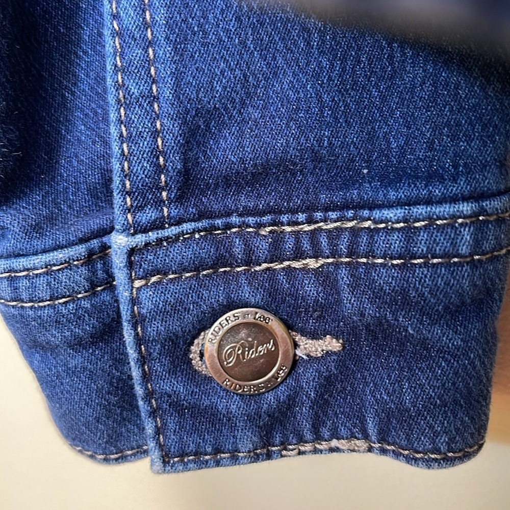 Women’s Lee Riders Denim Jean Jacket - Picture 5 of 12